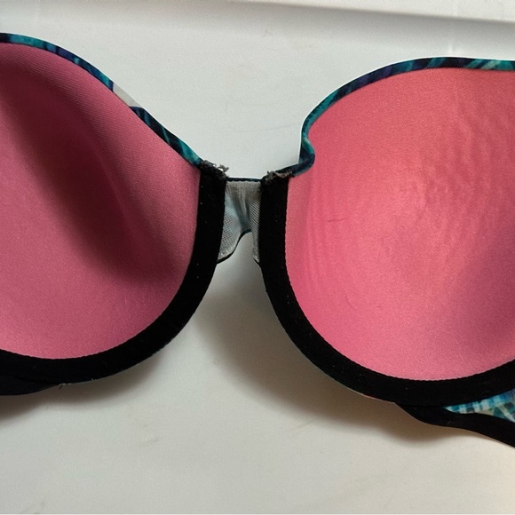 VS Pink Wear everywhere Bra - Picture 7 of 11
